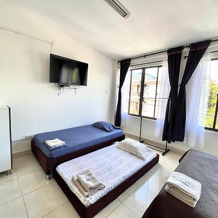 Apartaestudio Centro Pereira Un Solo Ambiente Luaran gambar